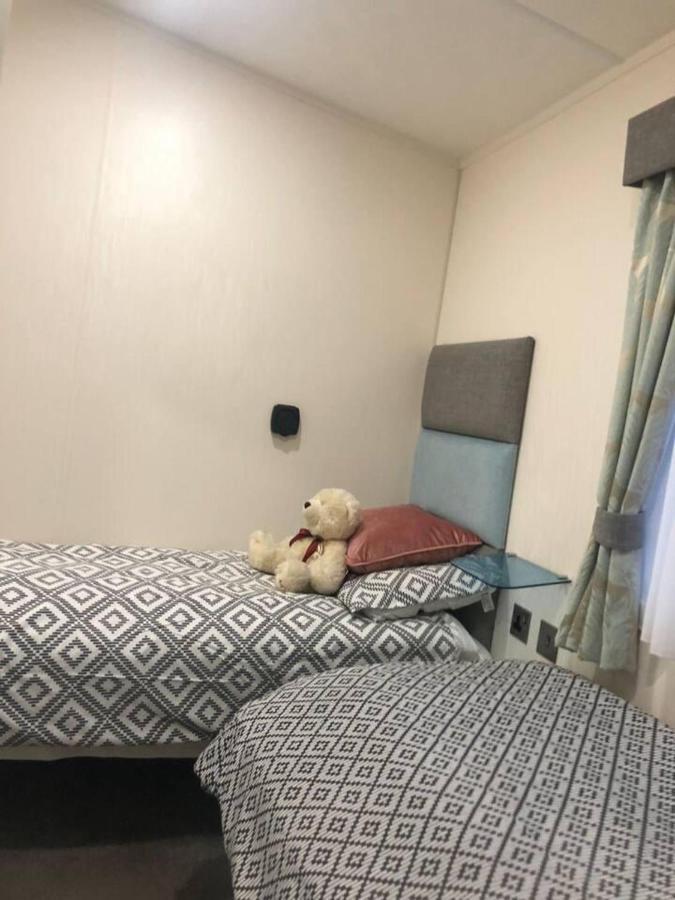 Superior 6 Berth Holiday Home In Suffolk Saxmundham Ngoại thất bức ảnh